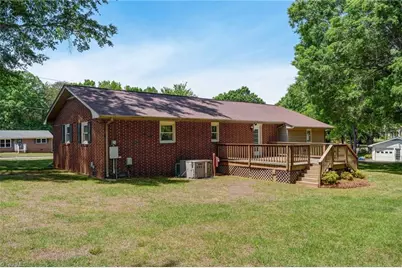 818 Grand Oaks Drive, Eden, NC 27288 - Photo 6