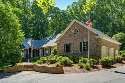 1001 Benton Court, Reidsville, NC 27320 - Photo 4
