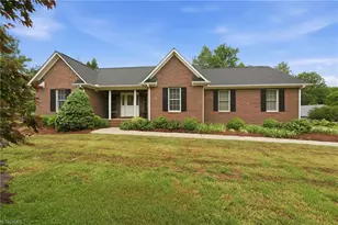 2232 St Bride Ct, Mebane, NC 27302 - Photo 2