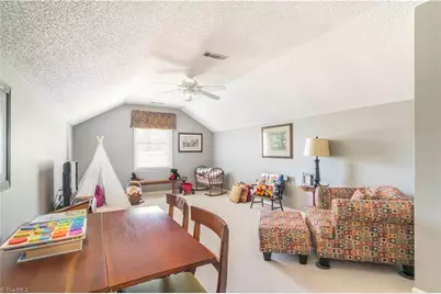 325 Creekside Drive, High Point, NC 27265 - Photo 24