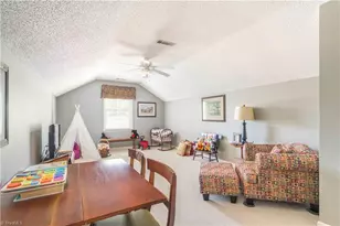 325 Creekside Dr, High Point, NC 27265 - Photo 24