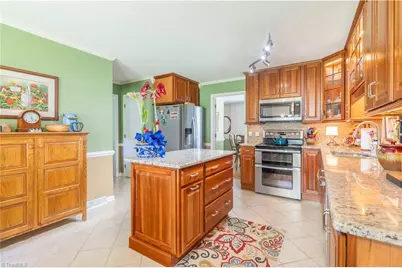 325 Creekside Drive, High Point, NC 27265 - Photo 12