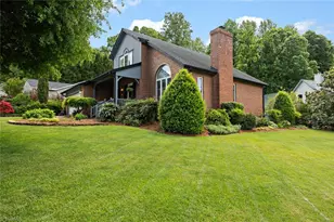 1007 Kings Arms Ct, High Point, NC 27262 - Photo 4