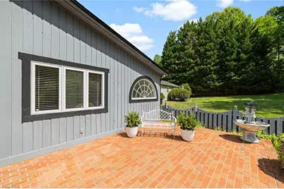 1007 Kings Arms Court, High Point, NC 27262 - Photo 38