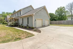 5405 Pondfield Dr, Greensboro, NC 27410 - Photo 2