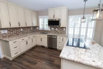 5405 Pondfield Drive, Greensboro, NC 27410 - Photo 12