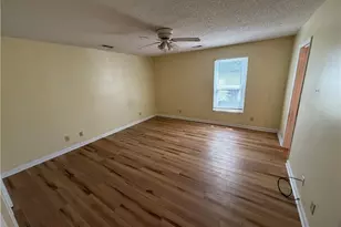 2116 Tealwood Dr, Greensboro, NC 27407 - Photo 10