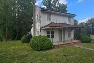 302 & 304 W Woltz St, Dobson, NC 27017 - Photo 8