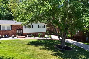 129 Swiss Haven Dr, Pilot Mountain, NC 27041 - Photo 2