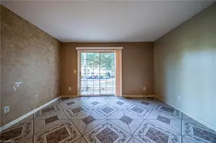 5643 Hornaday Rd, Greensboro, NC 27409 - Photo 8