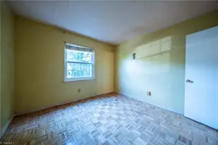 5643 Hornaday Rd, Greensboro, NC 27409 - Photo 22