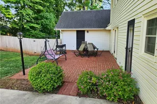 101 S 8th Ave, Mayodan, NC 27027 - Photo 6