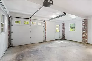 2928 Windsor Rd, Winston-Salem, NC 27104 - Photo 32