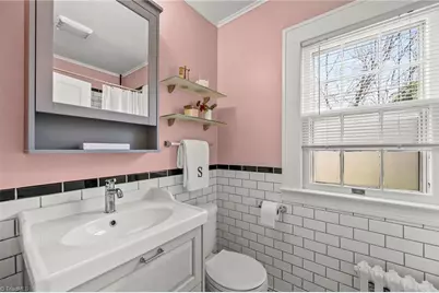 1106 A West End Boulevard, Winston-Salem, NC 27101 - Photo 28