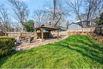 1106 A West End Boulevard, Winston-Salem, NC 27101 - Photo 4