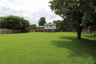 120 Sunnybrook Ct, Tobaccoville, NC 27050 - Photo 4