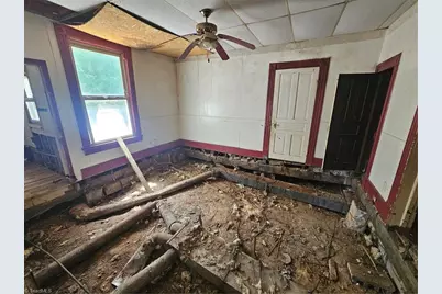 207 Field Street, Reidsville, NC 27320 - Photo 6