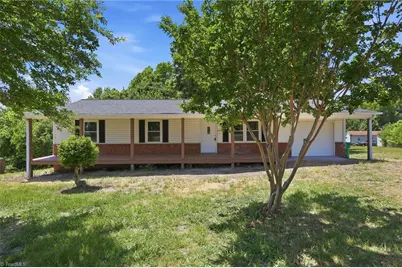 4237 Valley Circle, Thomasville, NC 27360 - Photo 1