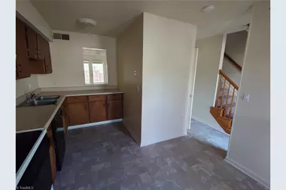 3771 Heathrow Drive, Winston-Salem, NC 27127 - Photo 2