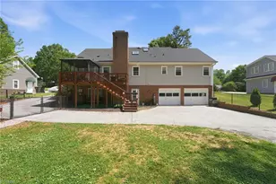 1406 Cherry Dr, Burlington, NC 27215 - Photo 40