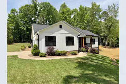 810 Hidden Court, Asheboro, NC 27205 - Photo 2