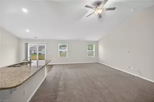 2112 Briar Run Dr, Greensboro, NC 27405 - Photo 8