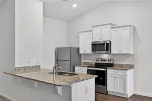 2112 Briar Run Dr, Greensboro, NC 27405 - Photo 10