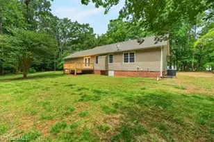 3913 Level Plains Rd, Sophia, NC 27350 - Photo 36