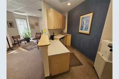 3707 W Market Street #D, Greensboro, NC 27403 - Photo 8