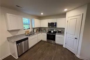 281 Somerton Ln, Lexington, NC 27295 - Photo 2