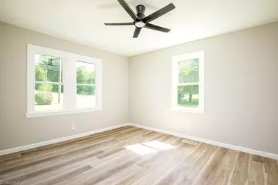 348 Albany Street, Burlington, NC 27215 - Photo 2