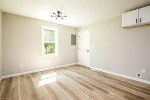 348 Albany St, Burlington, NC 27215 - Photo 8