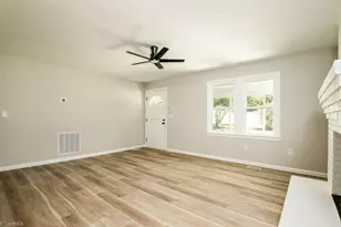 348 Albany St, Burlington, NC 27215 - Photo 4