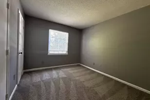 5611 Hornaday Rd, Greensboro, NC 27409 - Photo 4
