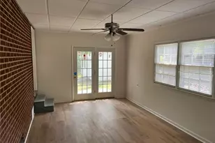 3911 Raintree Dr, Greensboro, NC 27407 - Photo 4