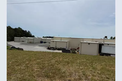 101 Market Place Drive, North Wilkesboro, NC 28659 - Photo 2