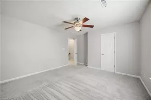 302 Carrington Ln, Thomasville, NC 27360 - Photo 16