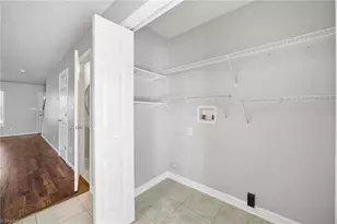 302 Carrington Ln, Thomasville, NC 27360 - Photo 10