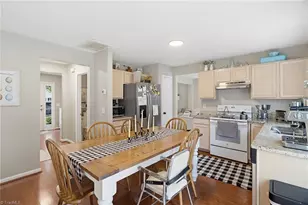 4233 Blazingwood Ct, Greensboro, NC 27406 - Photo 12
