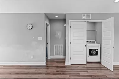 100 Hillside Drive, Thomasville, NC 27360 - Photo 14