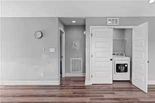 100 Hillside Dr, Thomasville, NC 27360 - Photo 14