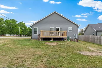 100 Hillside Drive, Thomasville, NC 27360 - Photo 28