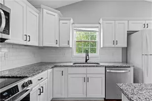 100 Hillside Dr, Thomasville, NC 27360 - Photo 12