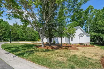 340 Frank Cherry Street, Eden, NC 27288 - Photo 4