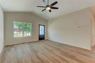 340 Frank Cherry St, Eden, NC 27288 - Photo 8