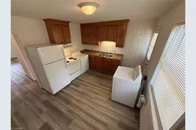 513 S Green Street #C, Winston-Salem, NC 27101 - Photo 8