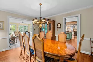 2109 Medford Ln, Greensboro, NC 27408 - Photo 8
