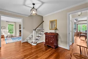2109 Medford Ln, Greensboro, NC 27408 - Photo 6