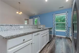 1 Lambeth Dr, Thomasville, NC 27360 - Photo 10