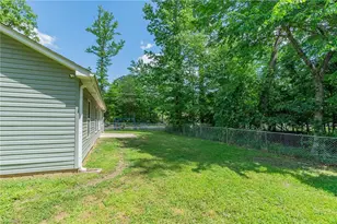 1 Lambeth Dr, Thomasville, NC 27360 - Photo 36